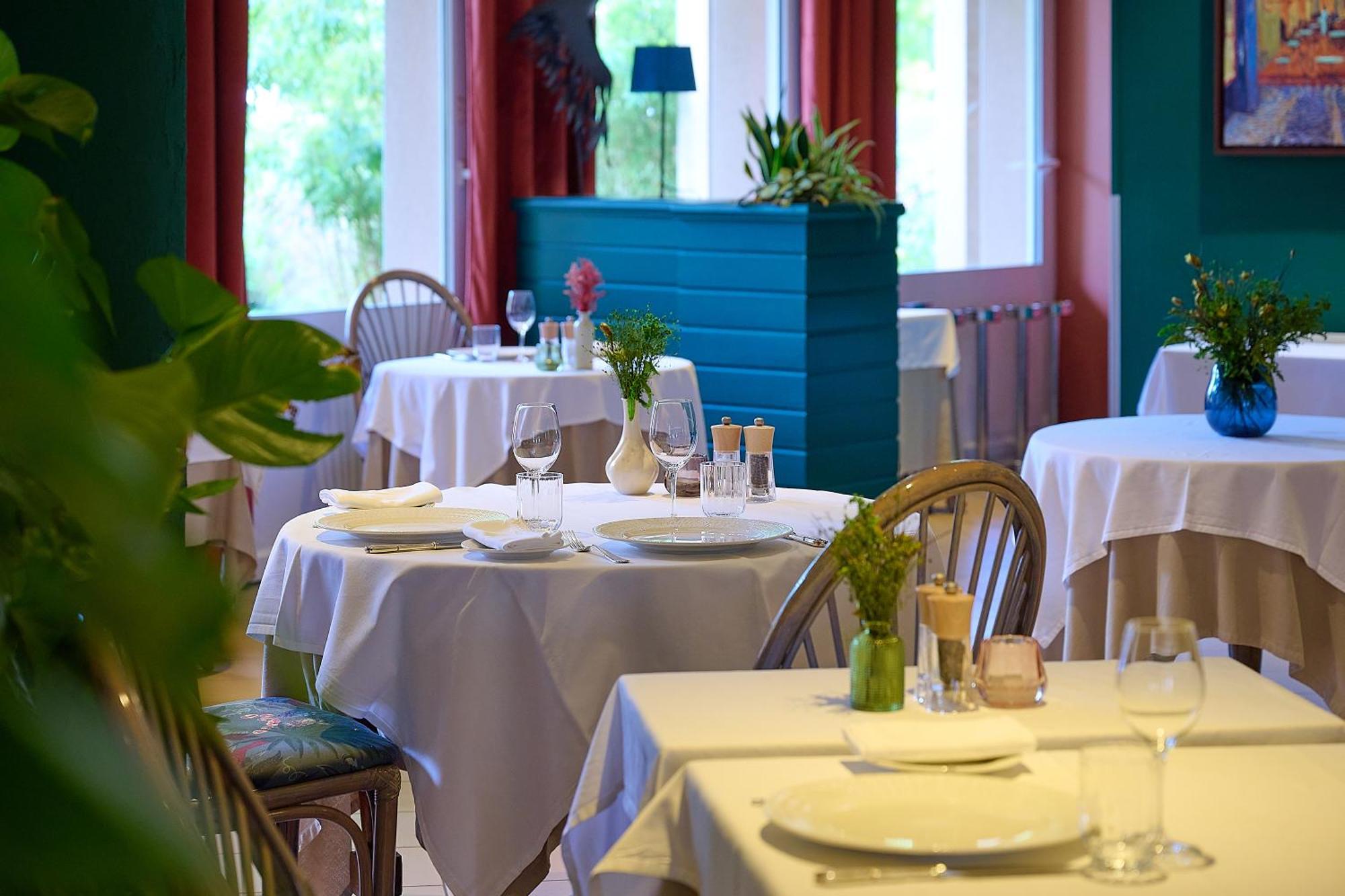 Logis L'ermitage & Restaurant 3*