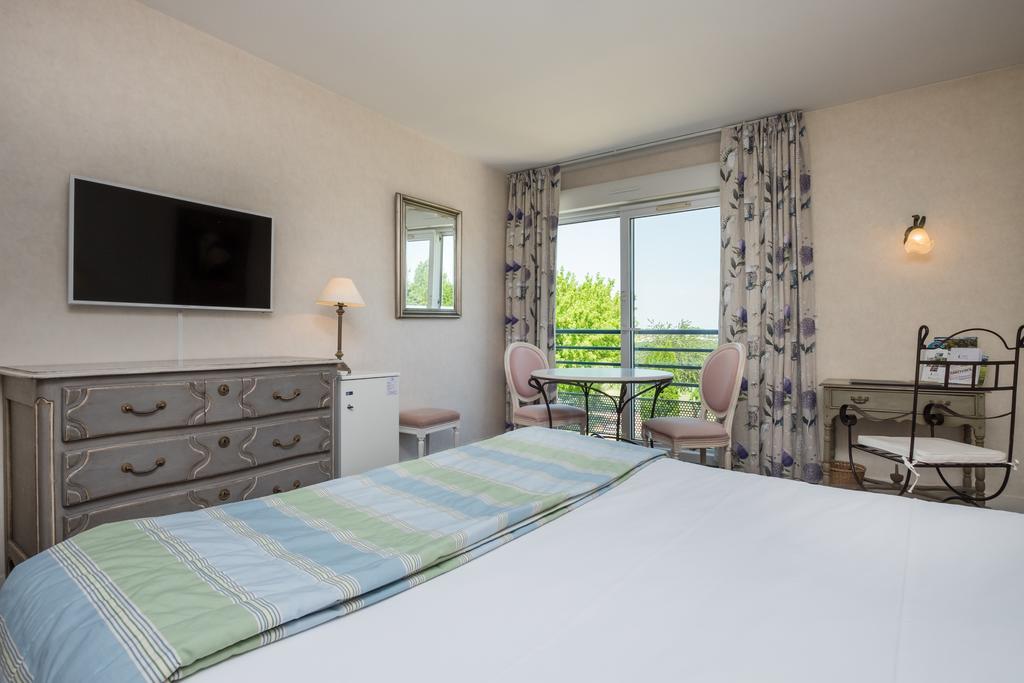 Logis L'ermitage & Restaurant 3*