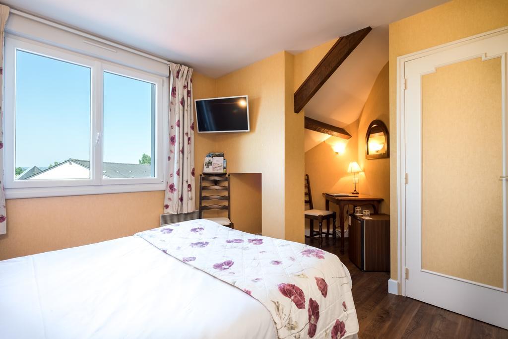 Logis L'ermitage & Restaurant Hotel 3*